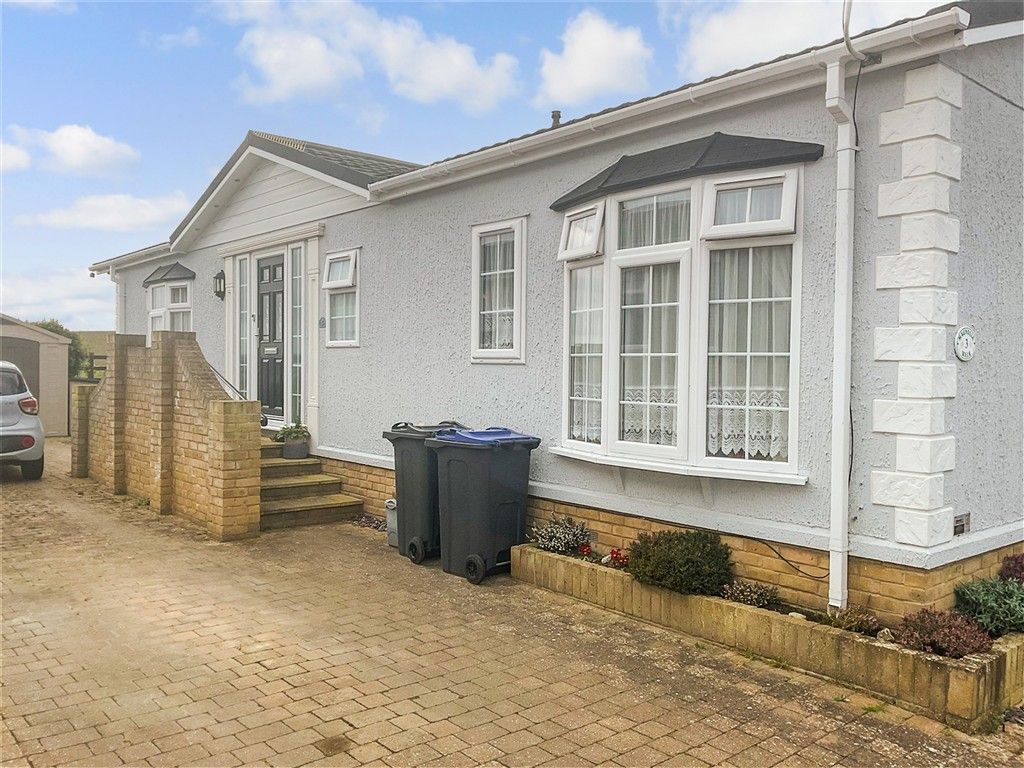 Property photo 2 of 8 Front