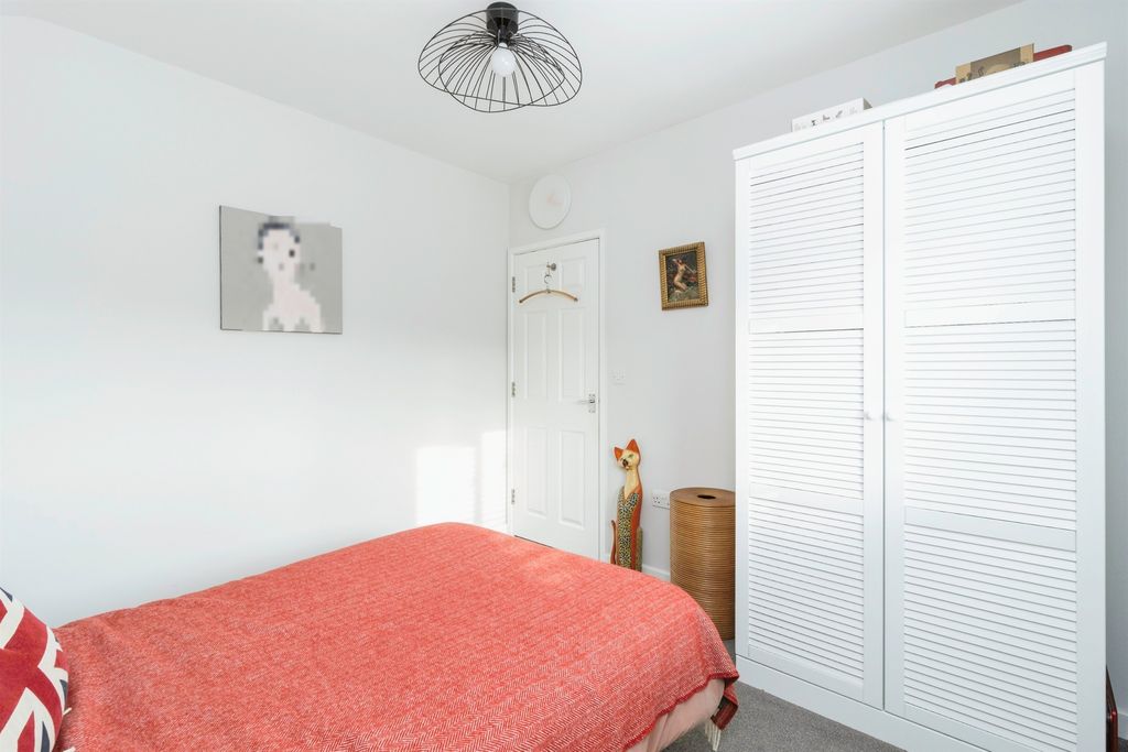 Additional image 12 of 2 bed flat for saleHigh Street, Dawlish EX7
