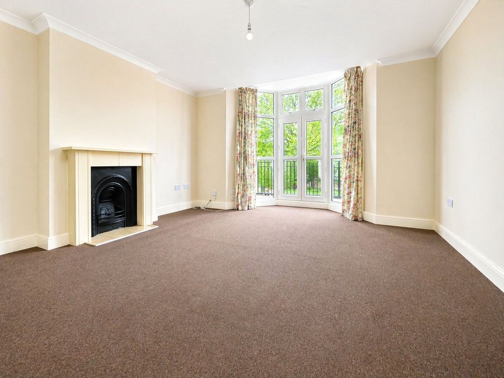 Property photo 2 of 12 Picture 2