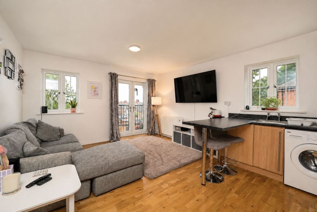 Property photo 2 of 13