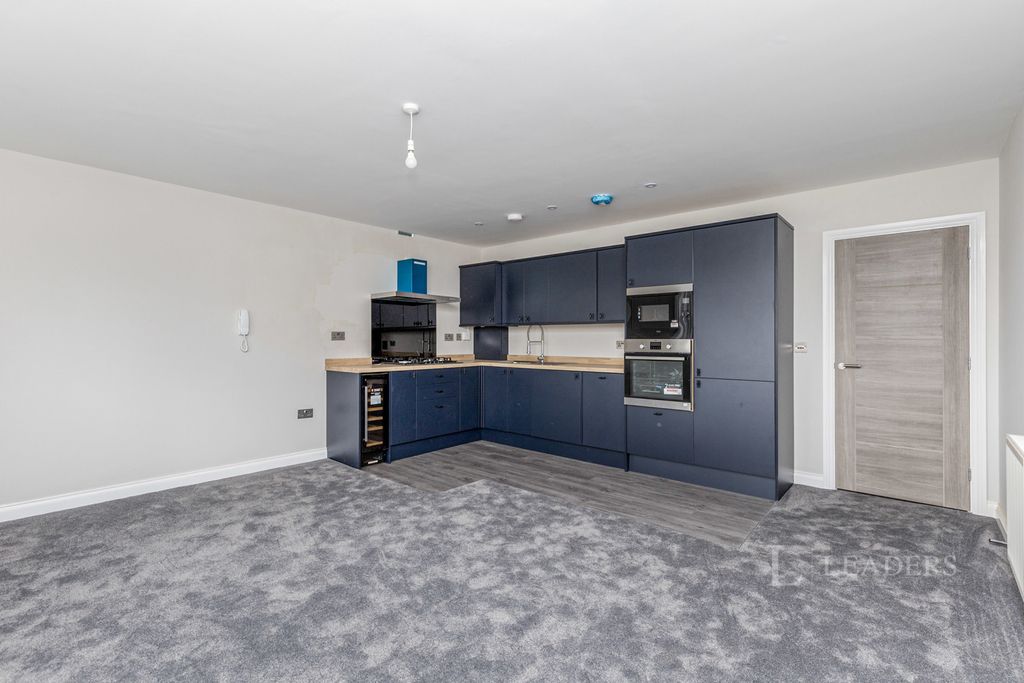 Property photo 2 of 10 Pbox-Img.Jpg