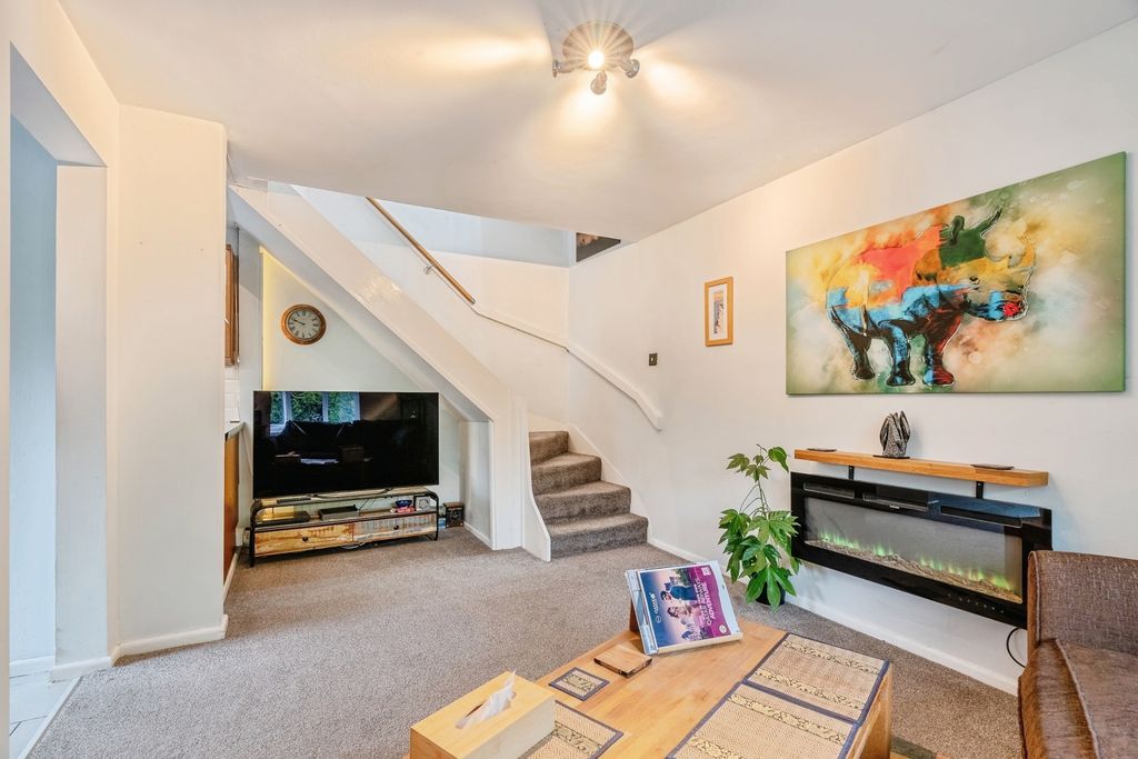 Property photo 3 of 18 Pbox-Img.Jpg