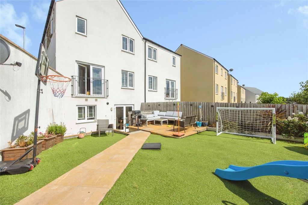 Property photo 3 of 18 Picture No. 28