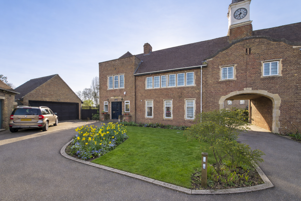 Property photo 1 of 28 Front