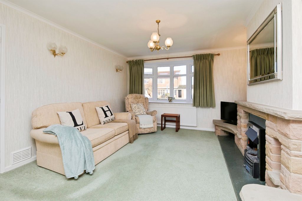 Property photo 2 of 21