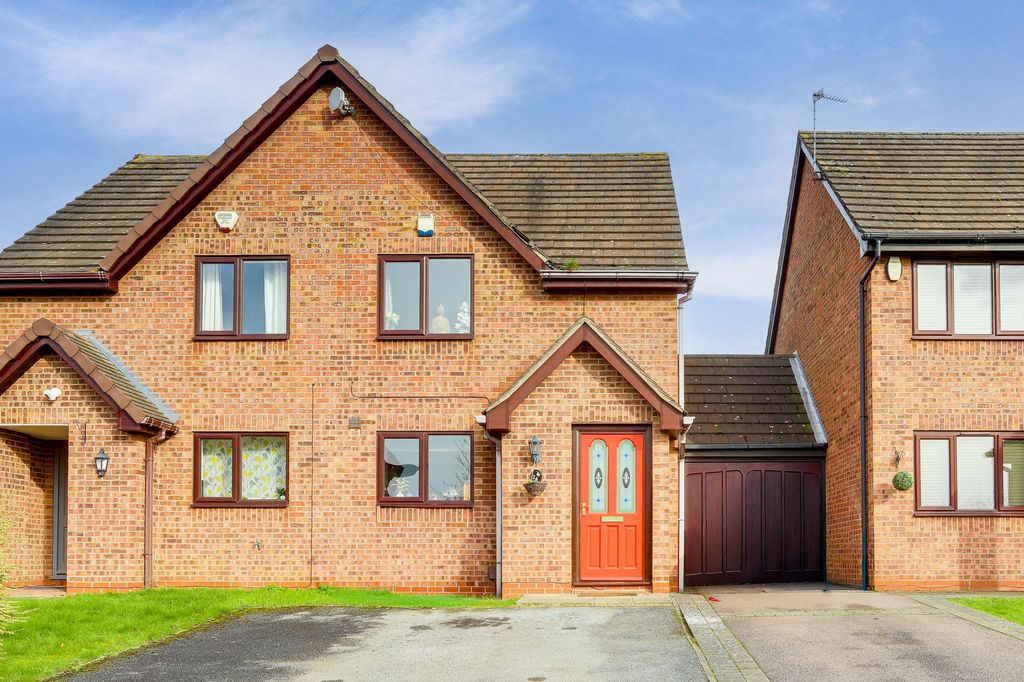 Property photo 1 of 13