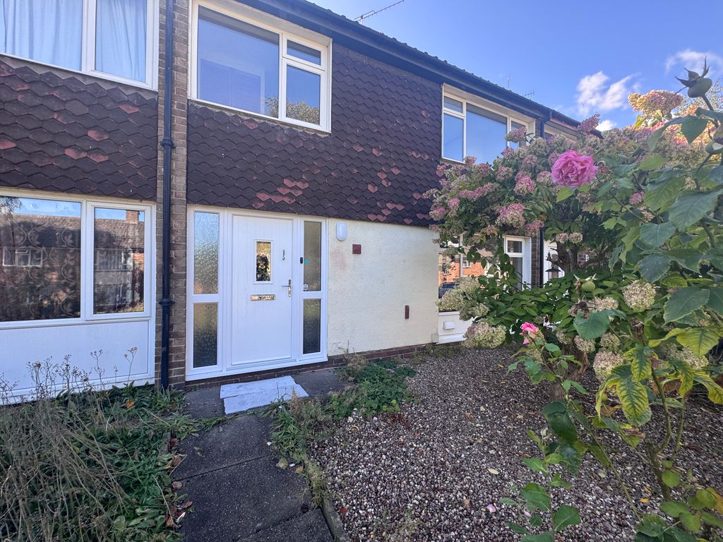 Property photo 1 of 17