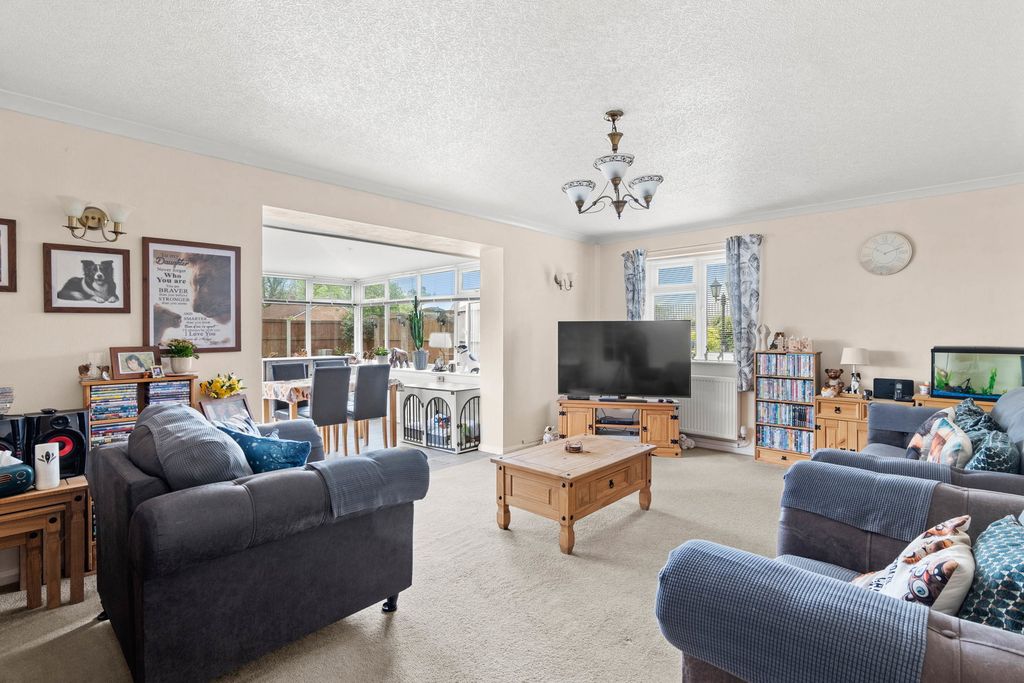 Property photo 3 of 15