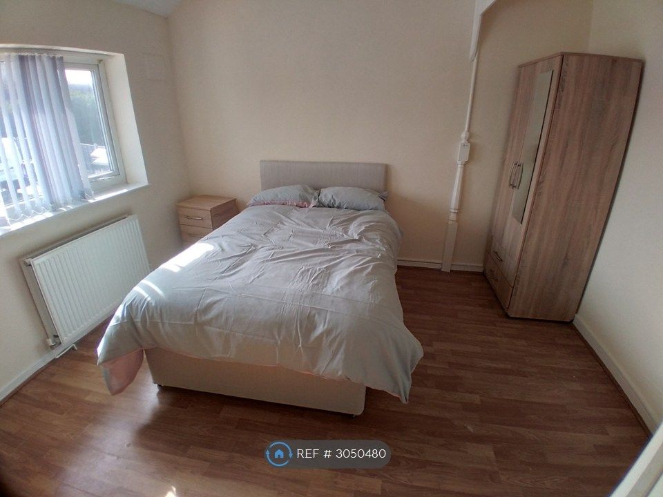 Property photo 2 of 6