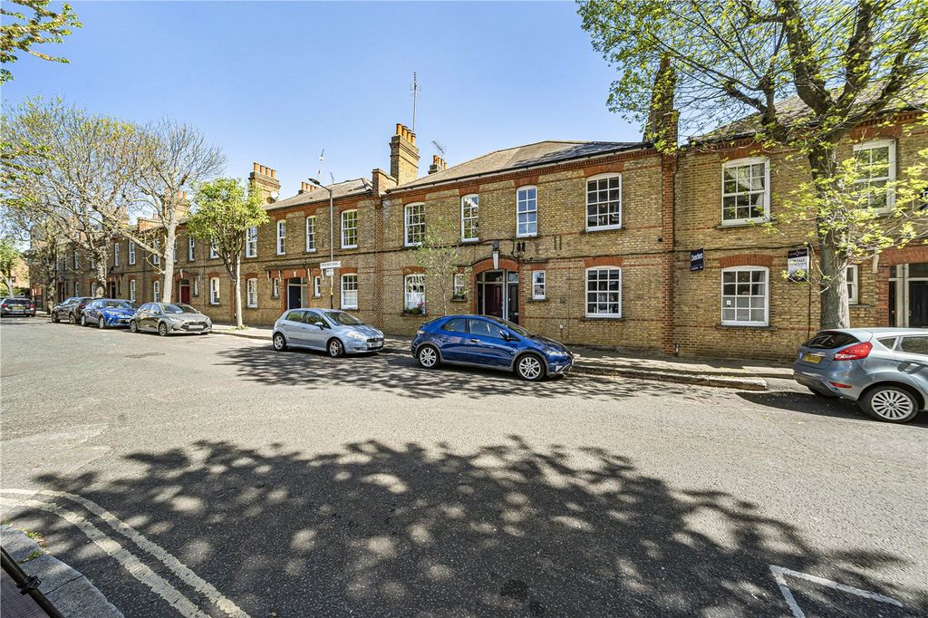 Property photo 2 of 26 Picture No. 25