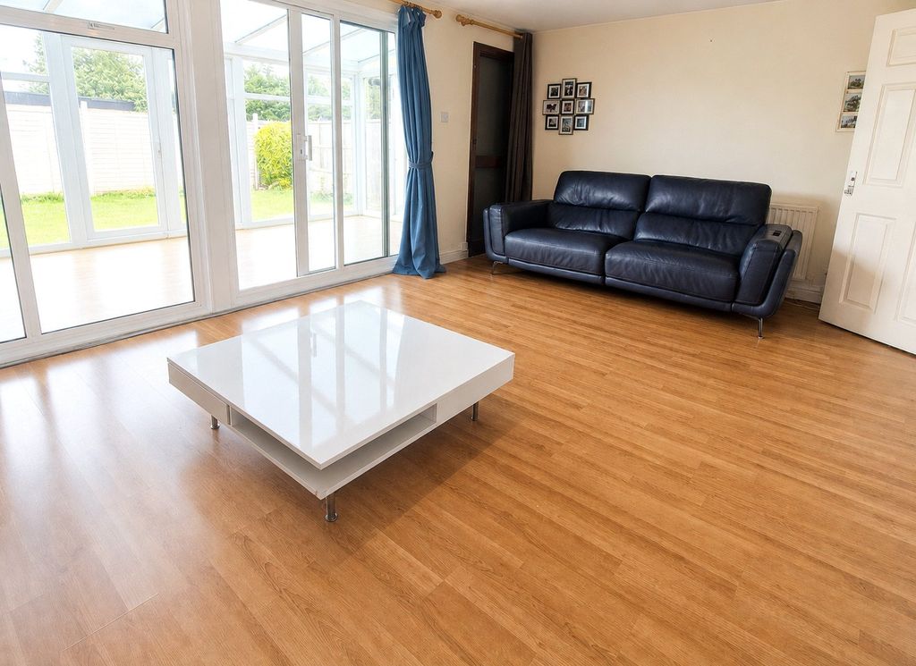 Property photo 3 of 12 Picture No. 14