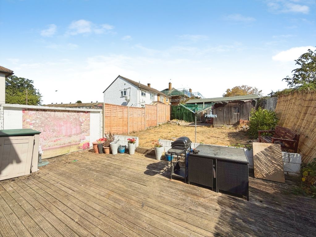 Property photo 2 of 13 5339934