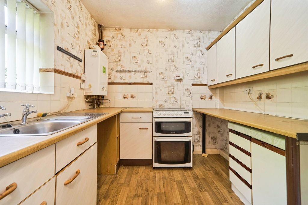 Property photo 3 of 11