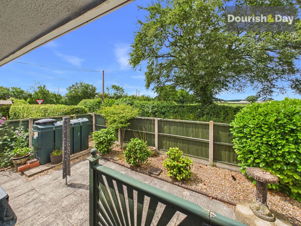 Property photo 3 of 25