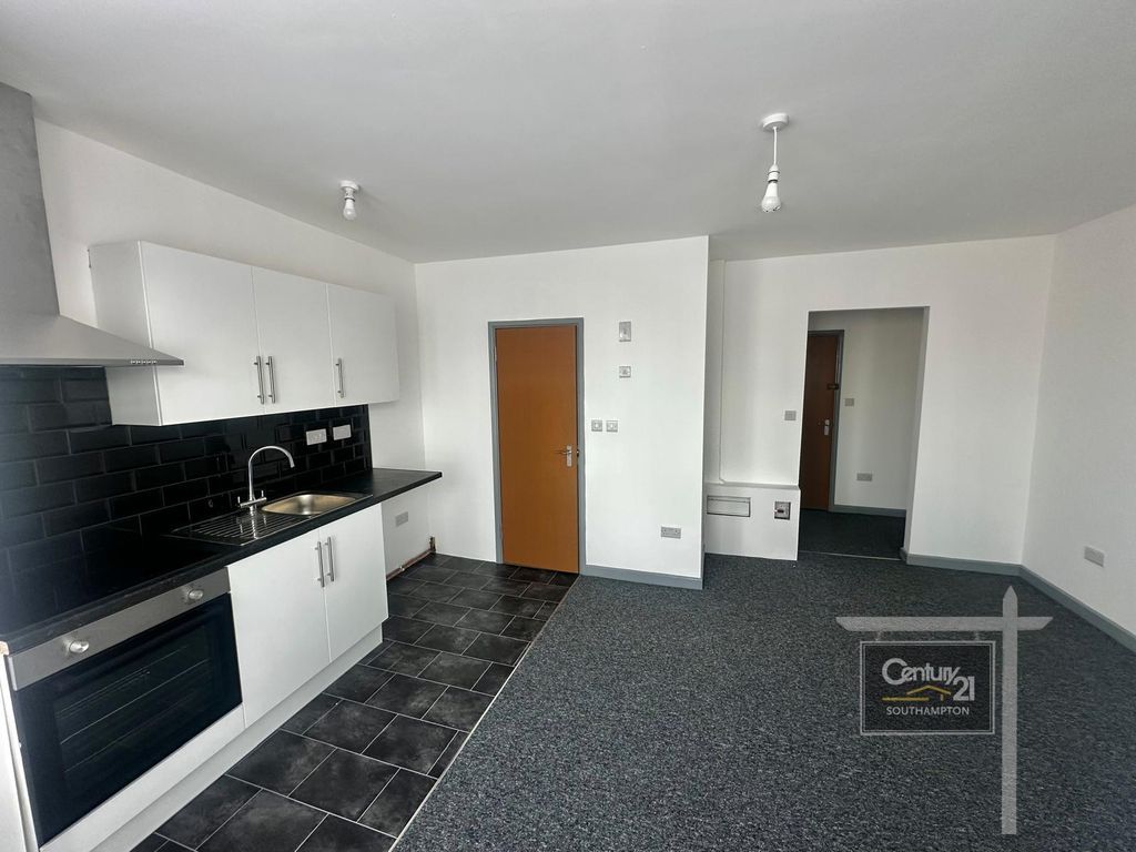 Property photo 2 of 3