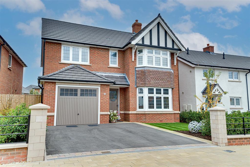 Property photo 1 of 35 Dsc_2492-Dsc_2496 2.Jpg