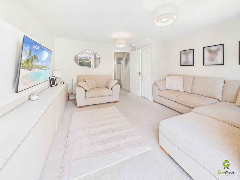 Property photo 3 of 13 Presented By Clinton At Ewemove Bexleyheath And Da