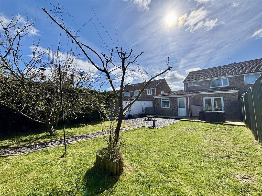 Property photo 3 of 25 Rear Garden