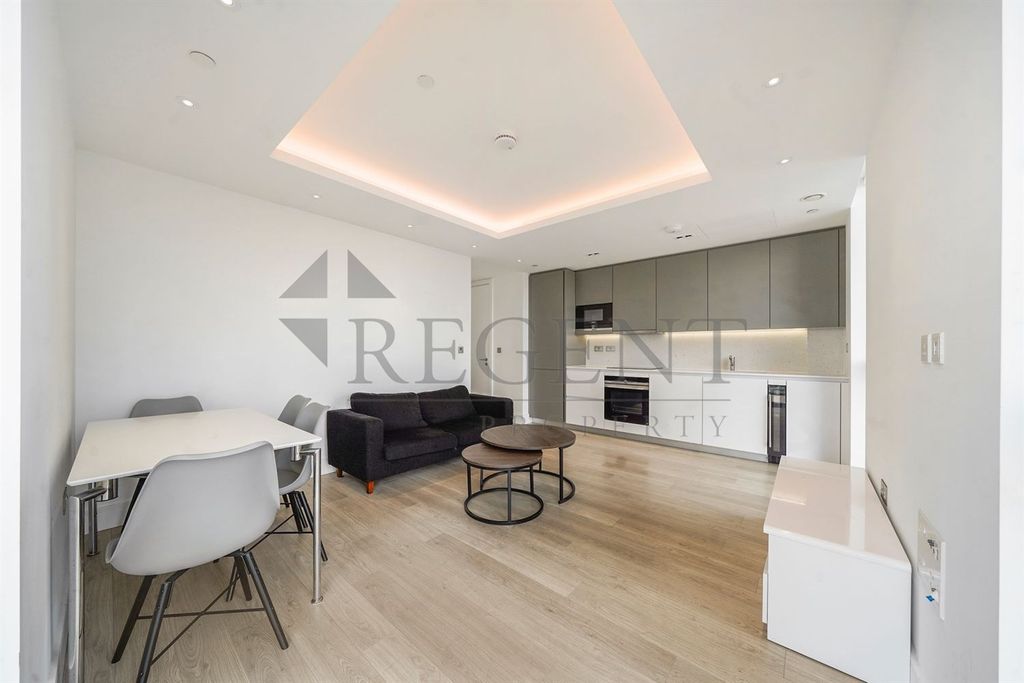 Property photo 1 of 12 (Main)