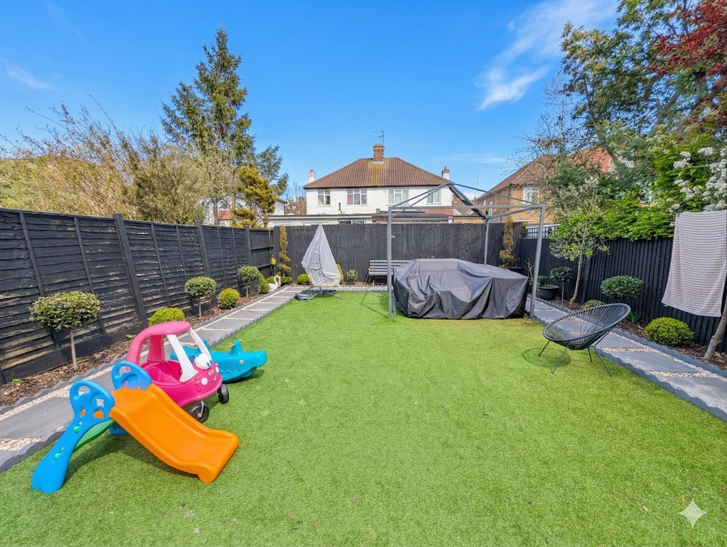 Property photo 2 of 19