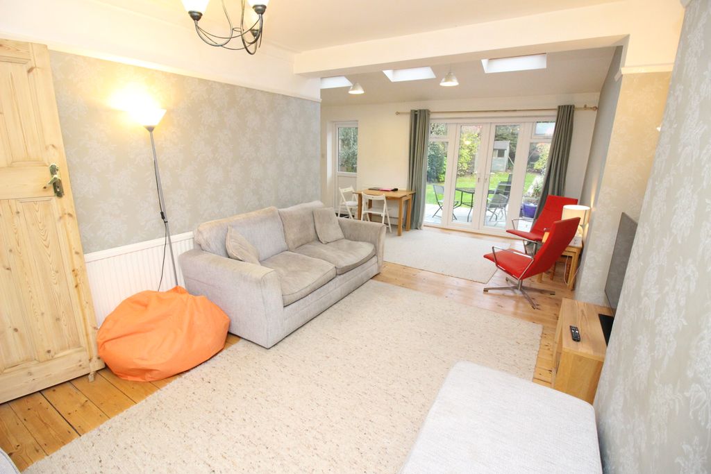 Property photo 3 of 14