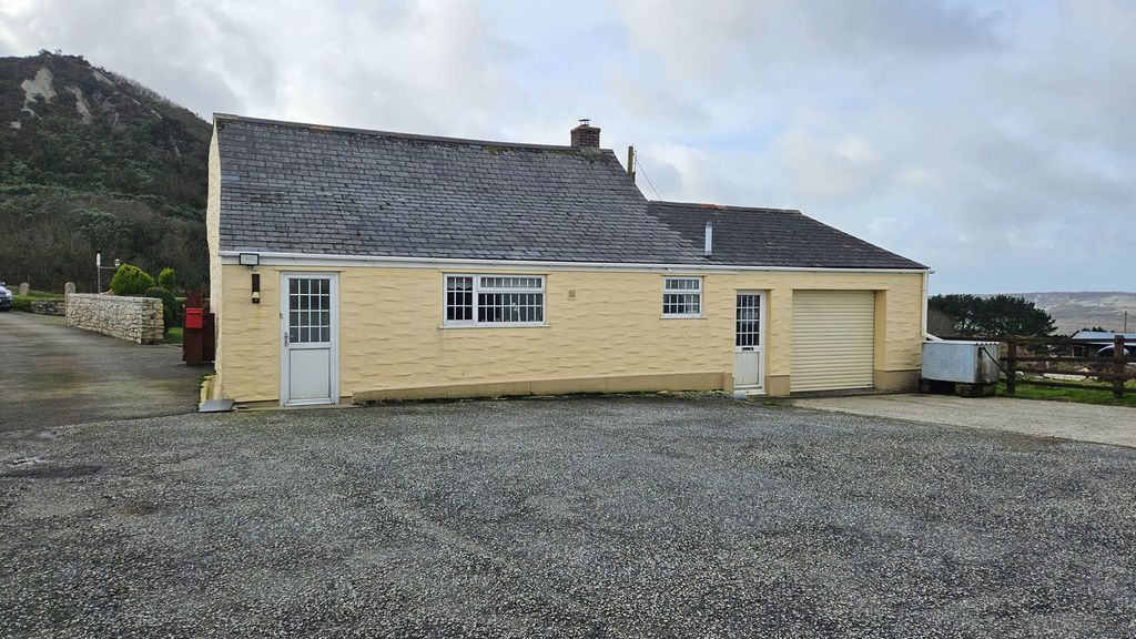 Property photo 3 of 25