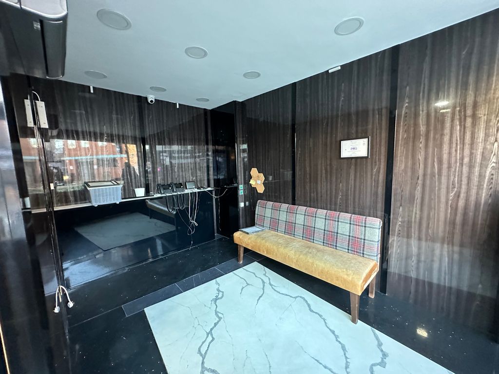 Property photo 1 of 3