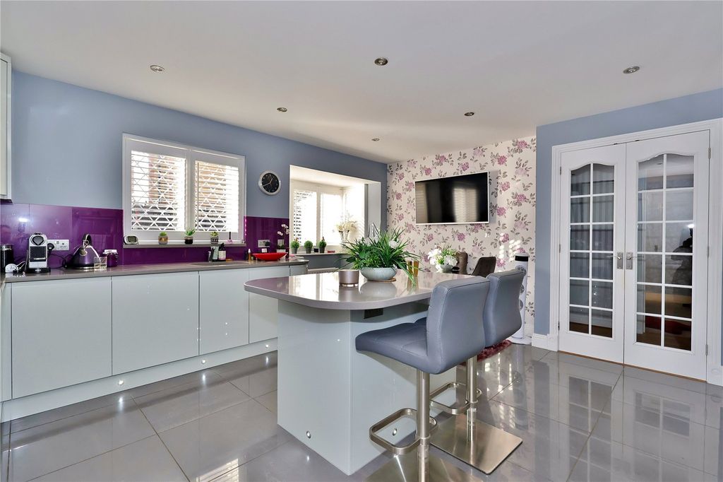 Property photo 3 of 22 Picture 3