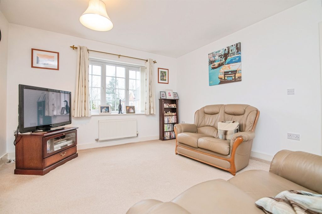 Property photo 2 of 15