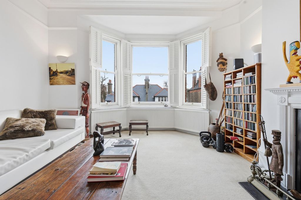 Property photo 2 of 11 Image