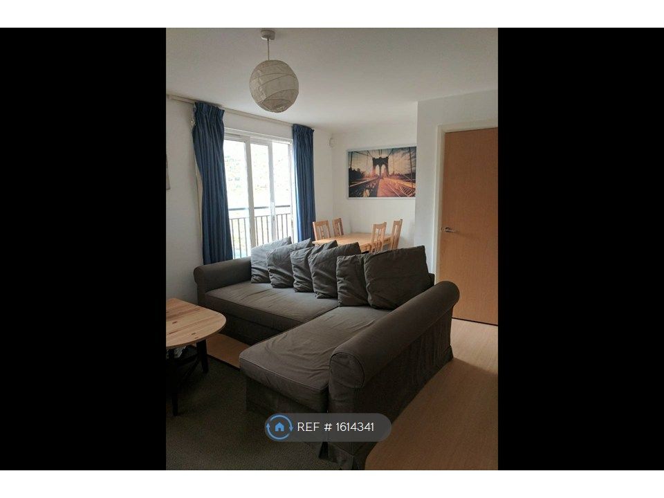 Property photo 2 of 8