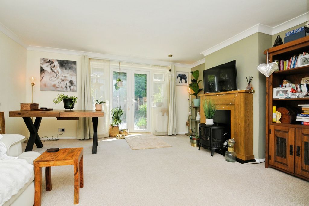 Property photo 2 of 22