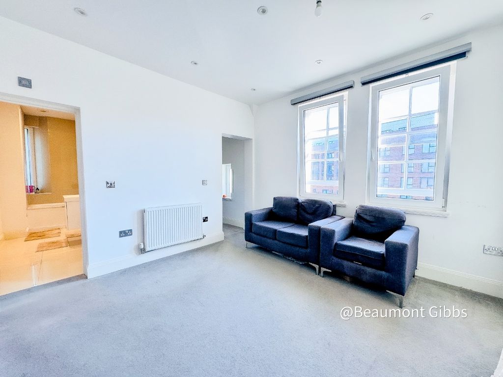 Property photo 3 of 8 1140386