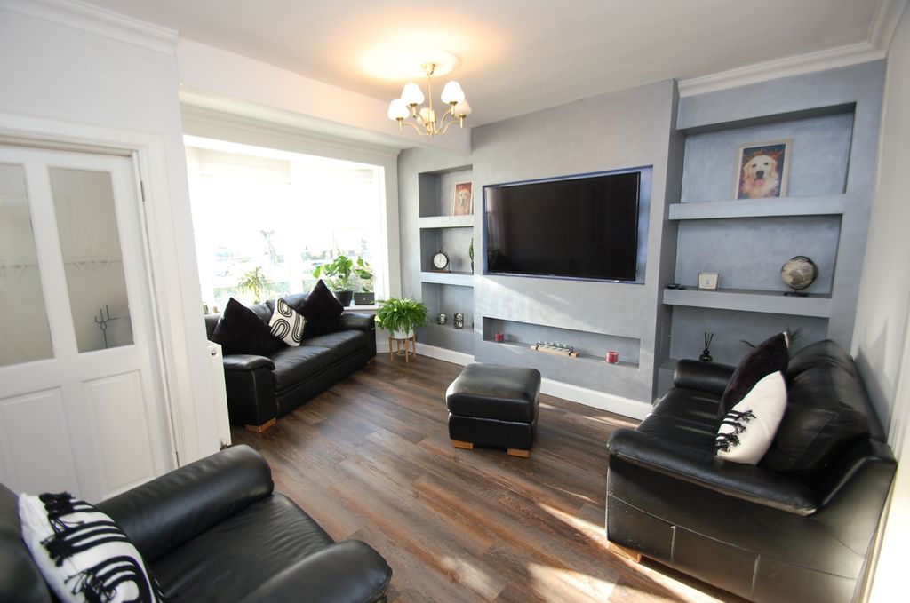 Property photo 2 of 21 4171231