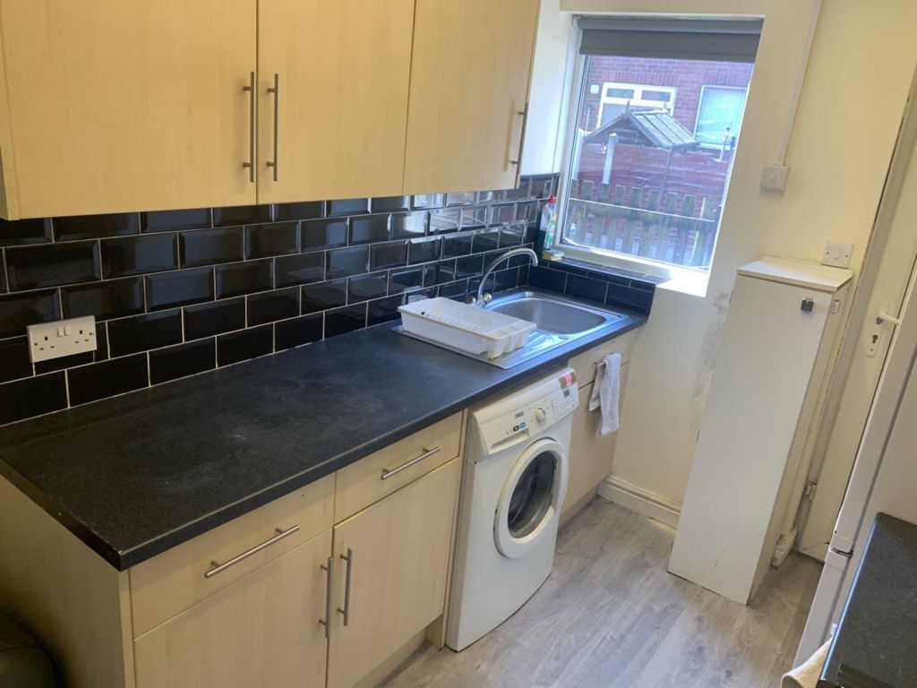 Property photo 2 of 8