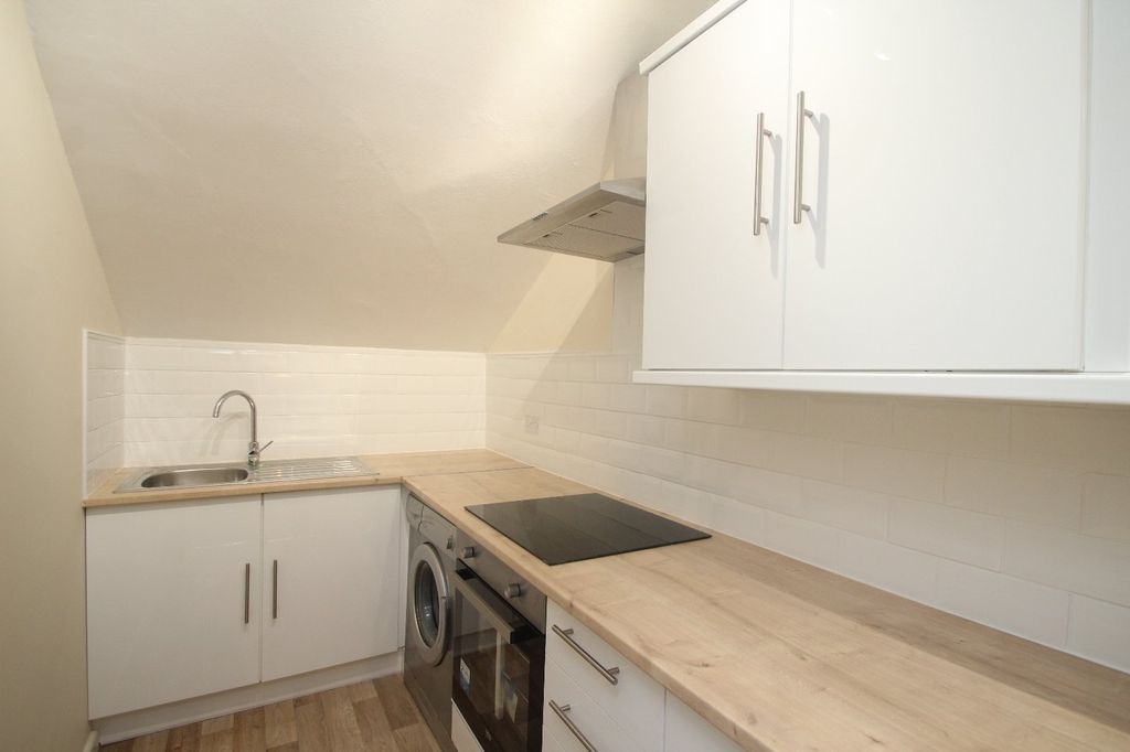 Property photo 3 of 5 Picture No. 02