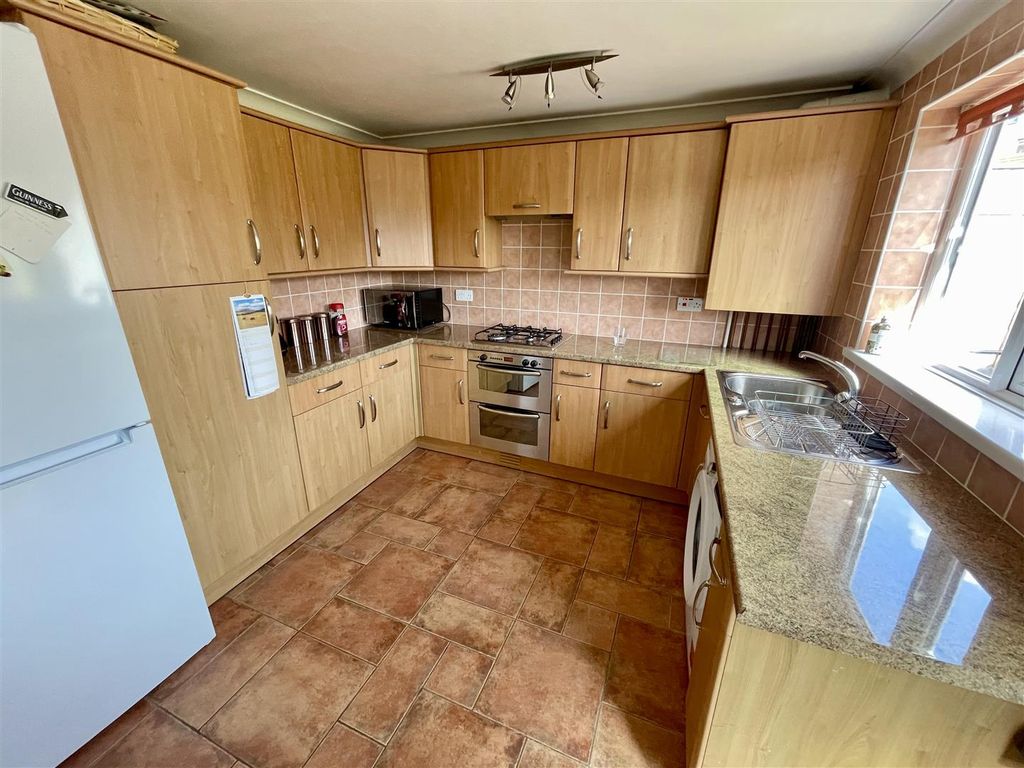 Property photo 3 of 14 Img_8639.Jpg