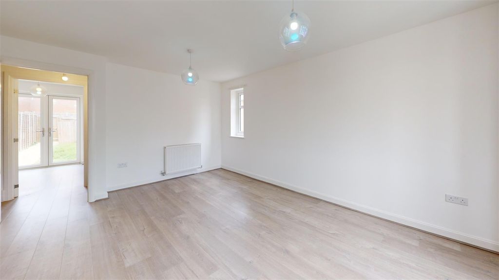 Property photo 3 of 9 9-Platinum-Way-Bedroom 2.Jpg