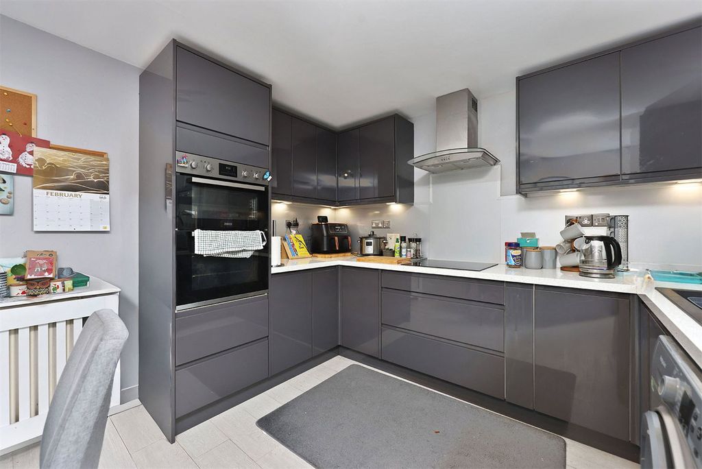 Property photo 3 of 12 Picture No. 04