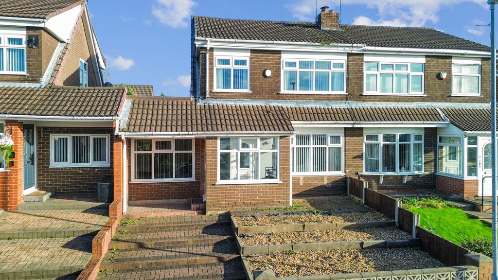Property photo 1 of 32