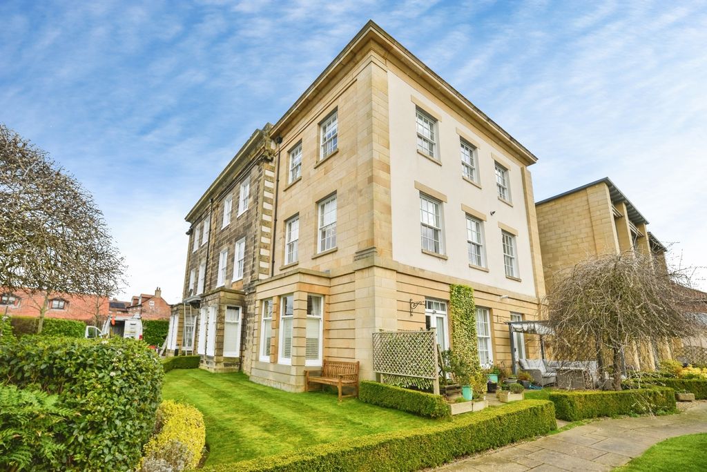 Property photo 1 of 13 Pbox-Img.Jpg