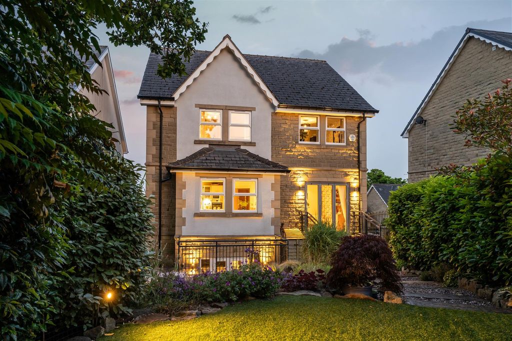 Property photo 1 of 62 Exterior And Gardens