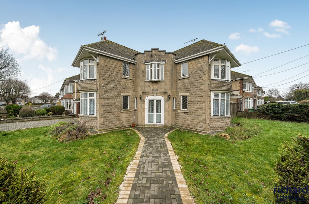 Property photo 1 of 13 B2A7E44Bbfce4ce5B61Ca7c1d55Af62c