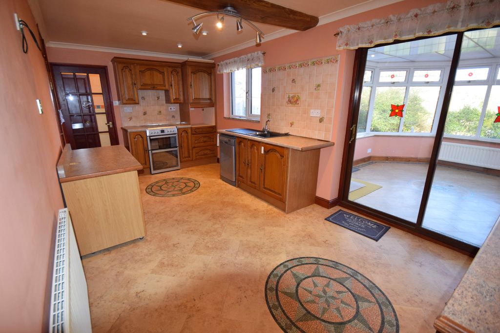 Property photo 2 of 17 Photo 7