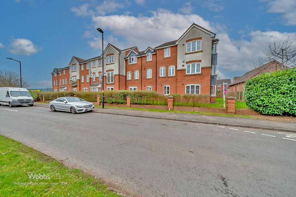 Property photo 1 of 27 Â© Webbs Estate Agents Â© (74 Of 224).Jpg