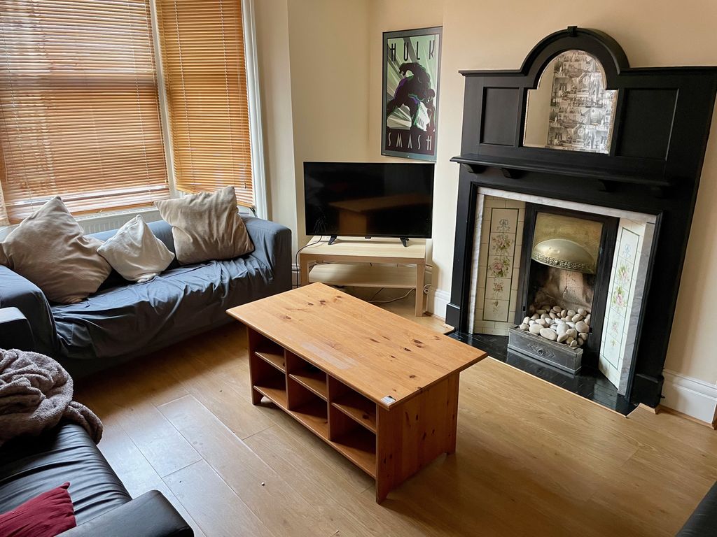 Property photo 1 of 16 Img_3255