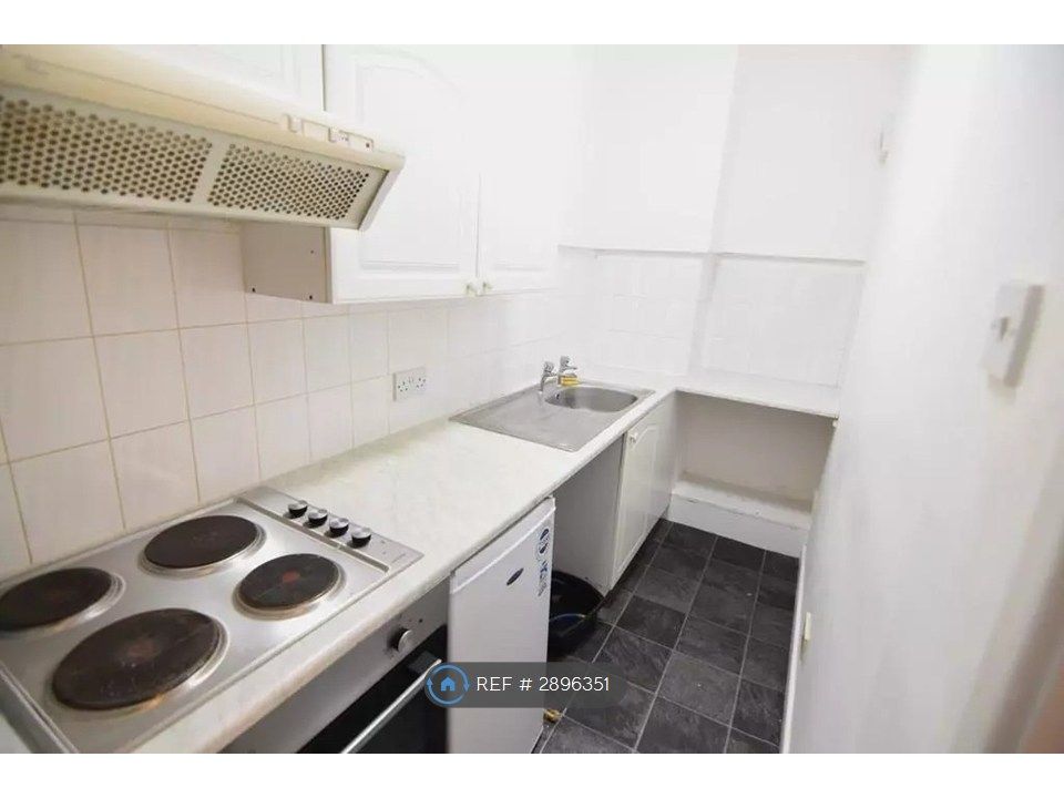Property photo 2 of 3