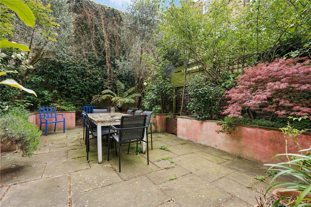 Property photo 2 of 11 Picture No. 06