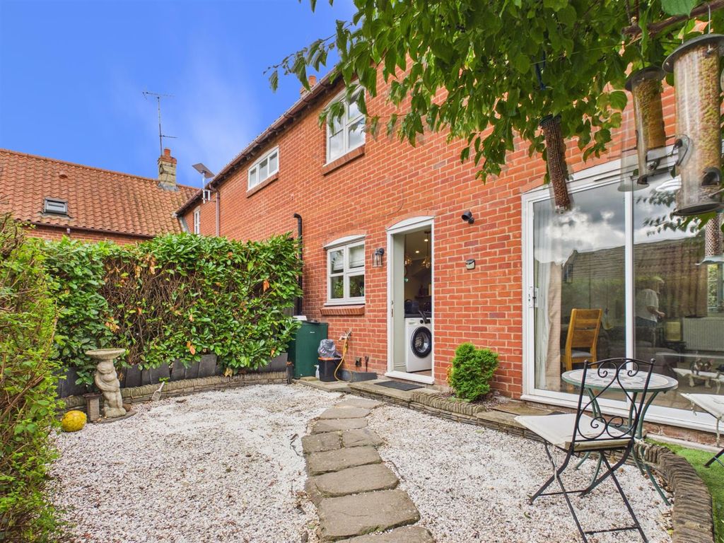 Property photo 2 of 15 Rear Garden