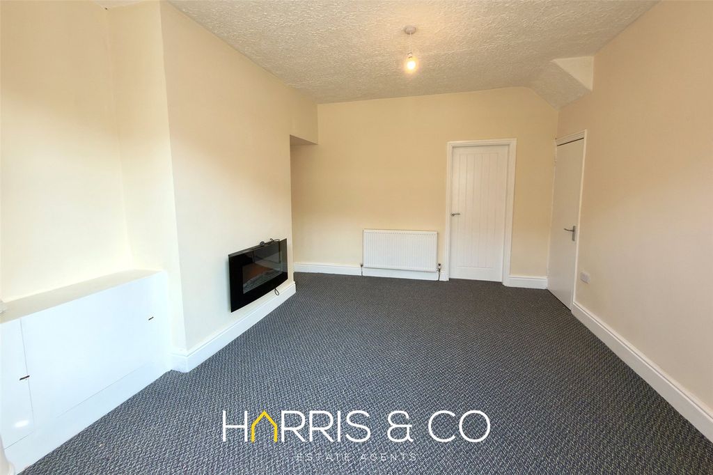 Property photo 3 of 11 Picture No. 07